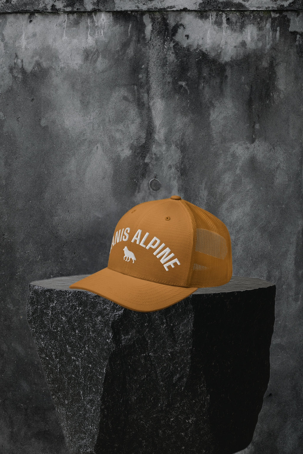 Canis White Core Trucker Cap