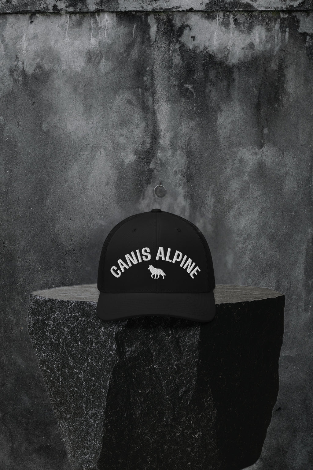 Canis White Core Trucker Cap