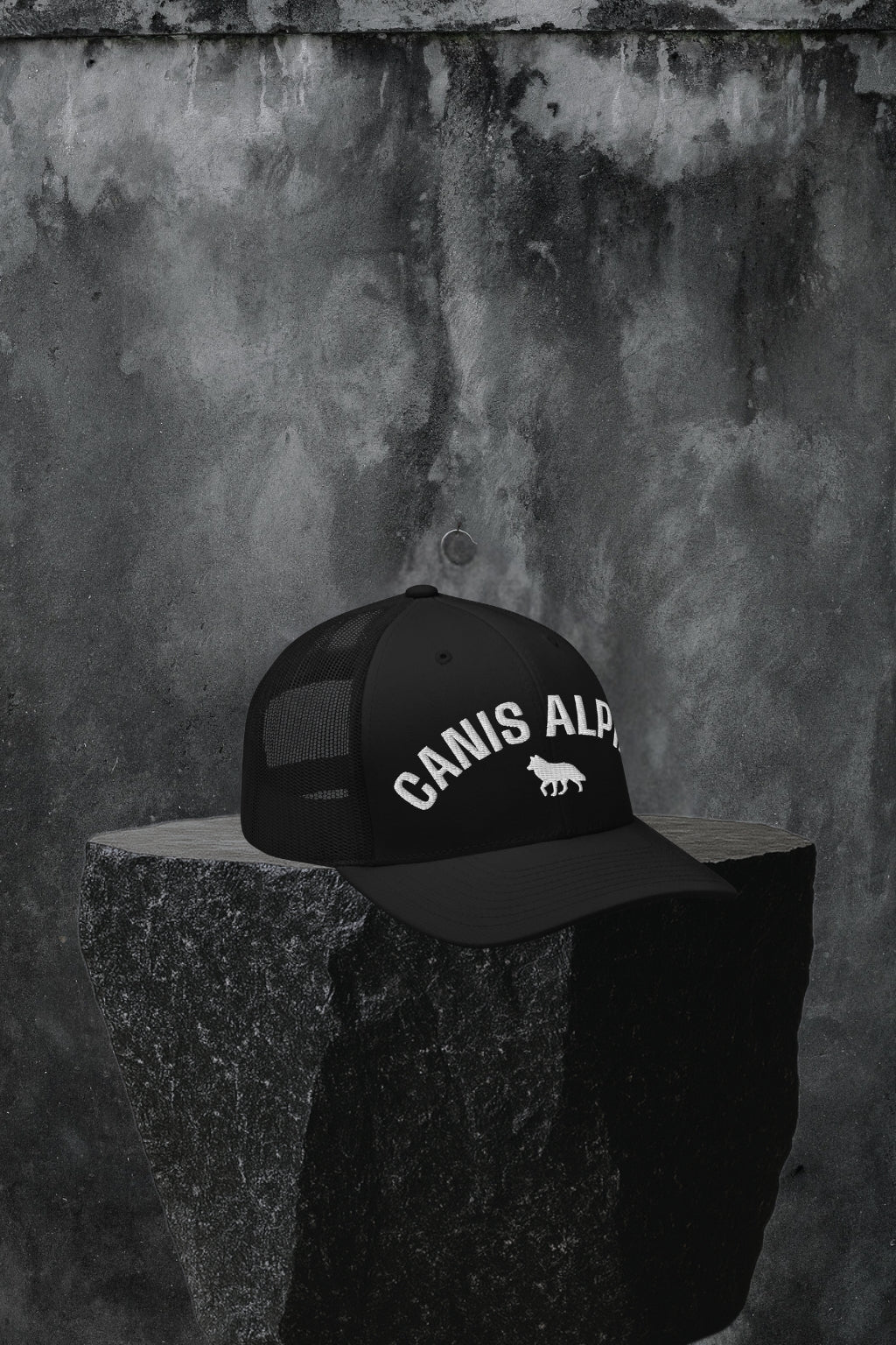 Canis White Core Trucker Cap